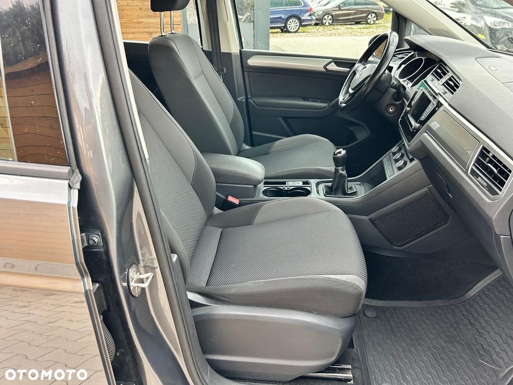 Volkswagen Touran 1.6 TDI BMT Trendline - 26