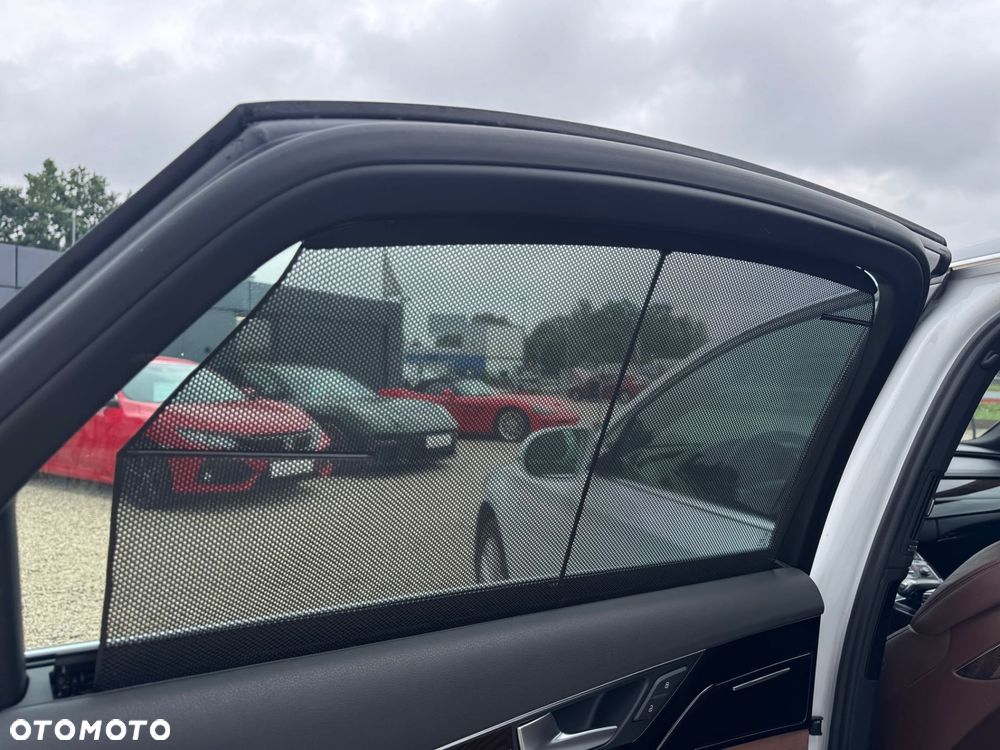 Audi A8 - 24
