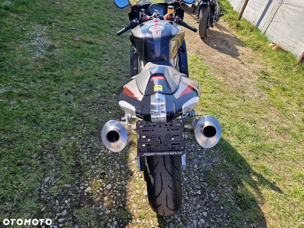 Aprilia RSV - 8