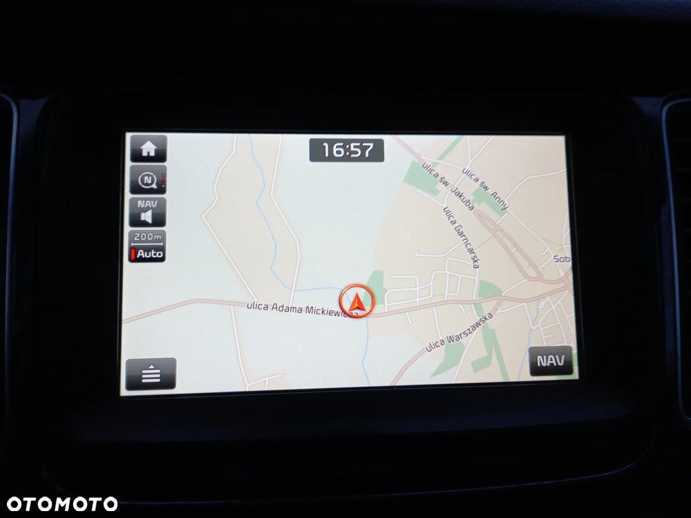 Kia Carens 1.7 CRDi XL 7os - 34