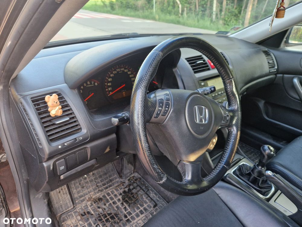 Honda Accord 2.0 Comfort - 18