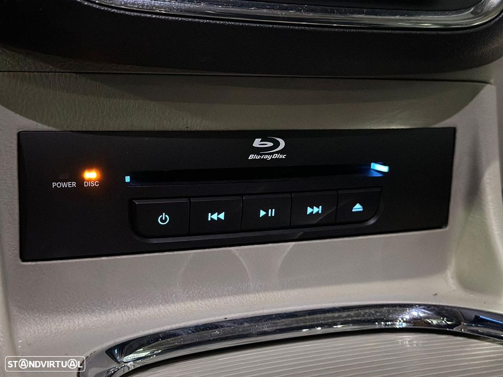 Lancia Voyager 2.8 CRD Platinum - 31