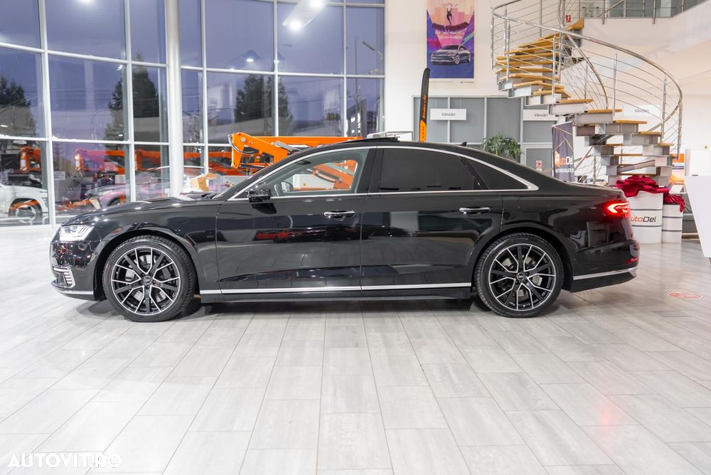 Audi A8 - 8