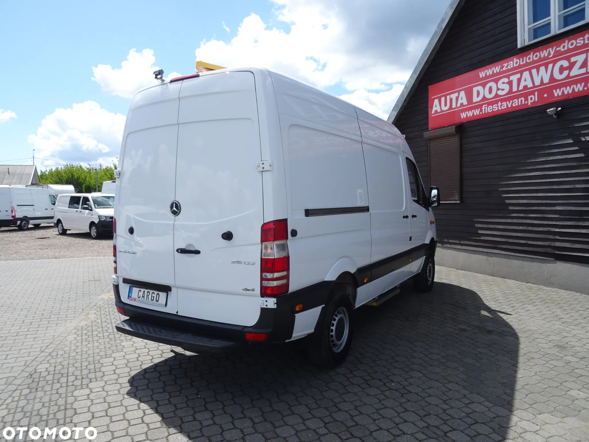 Mercedes-Benz Sprinter - 6