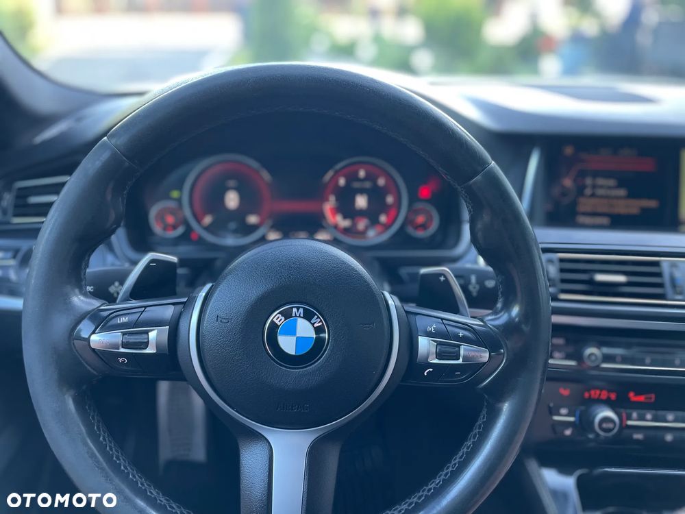 BMW Seria 5 520d xDrive mHEV M Sport sport - 2