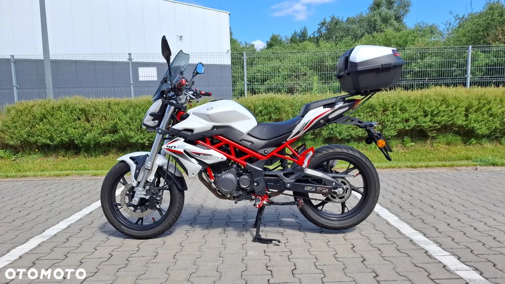 Benelli BN 125 - 11