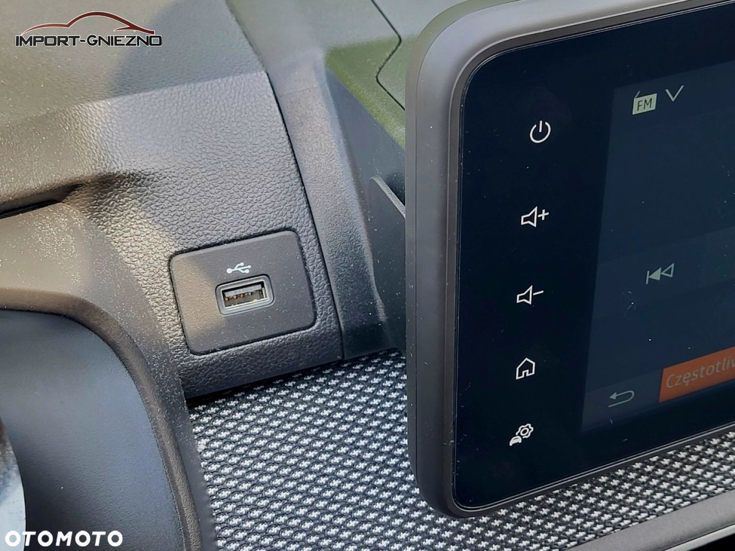 Dacia Sandero - 26