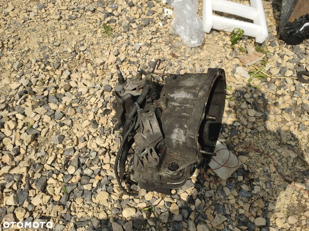SKRZYNIA BIEGÓW 1.9 DCI MEGANE II 8200156391 - 3