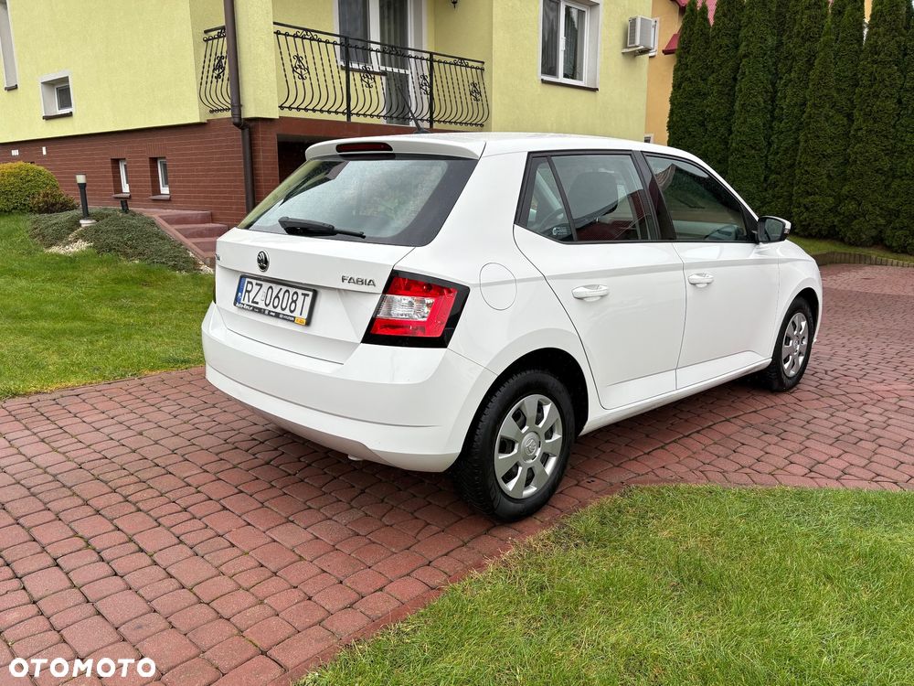 Skoda Fabia 1.0 TSI Active - 4