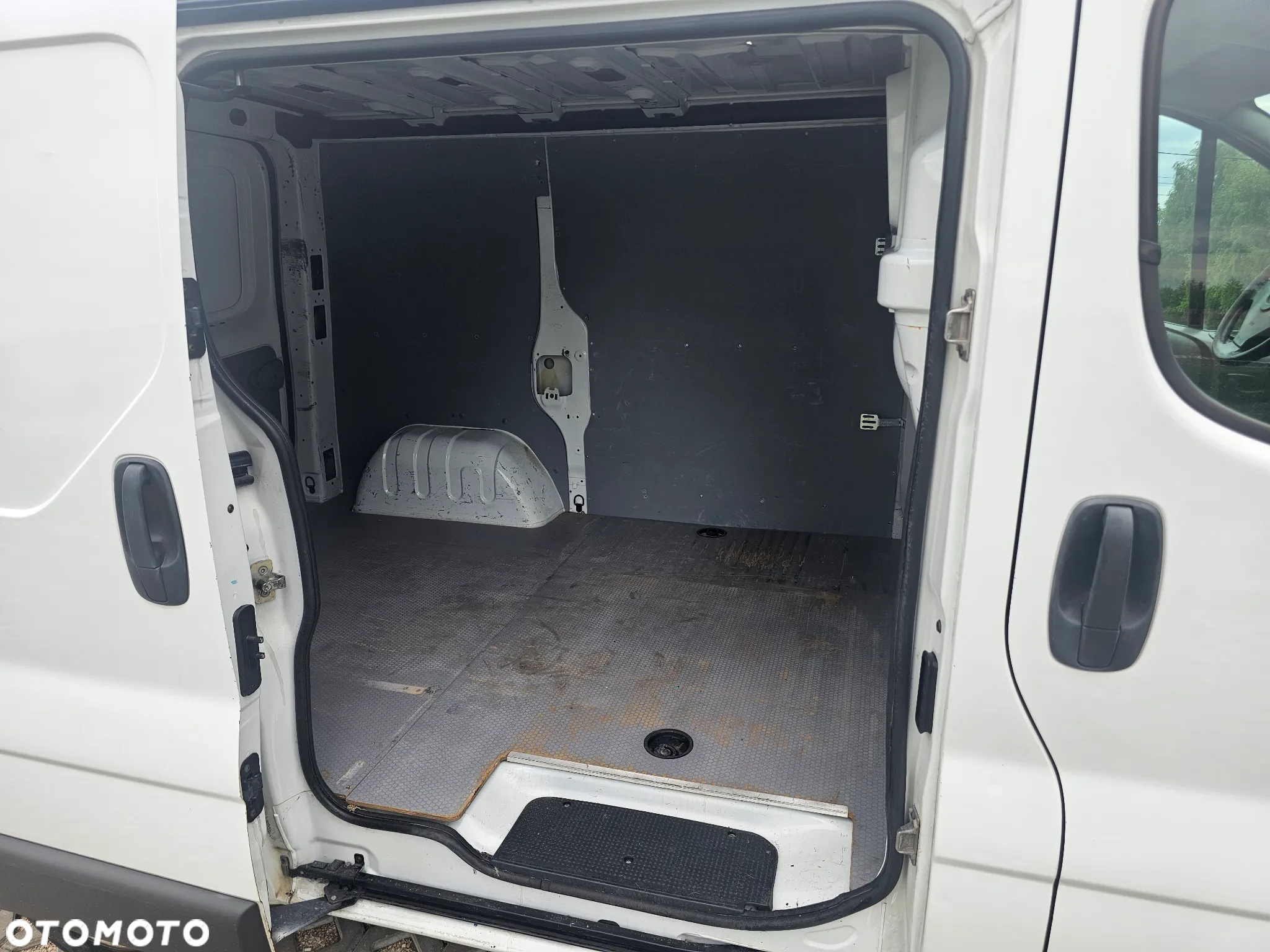 Opel Vivaro - 16