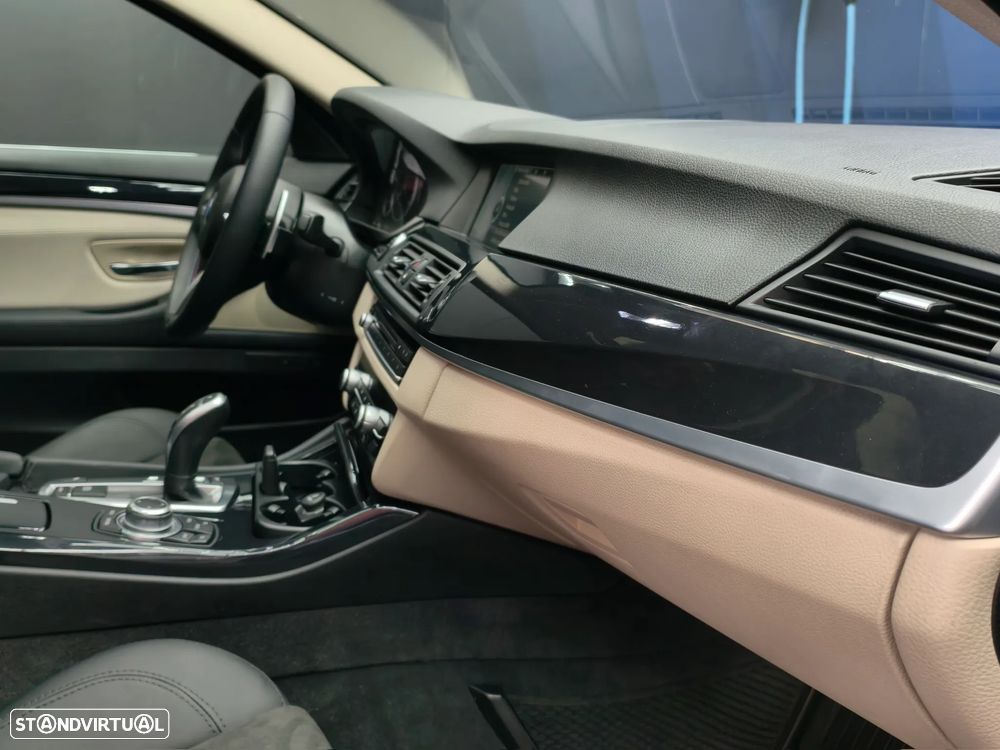 BMW 525 d Pack M Auto - 31