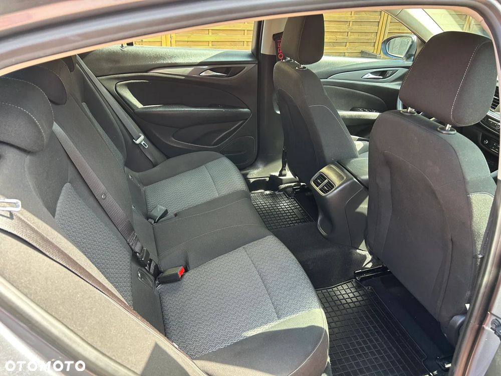 Opel Insignia 1.5 T Enjoy S&S Eco - 12