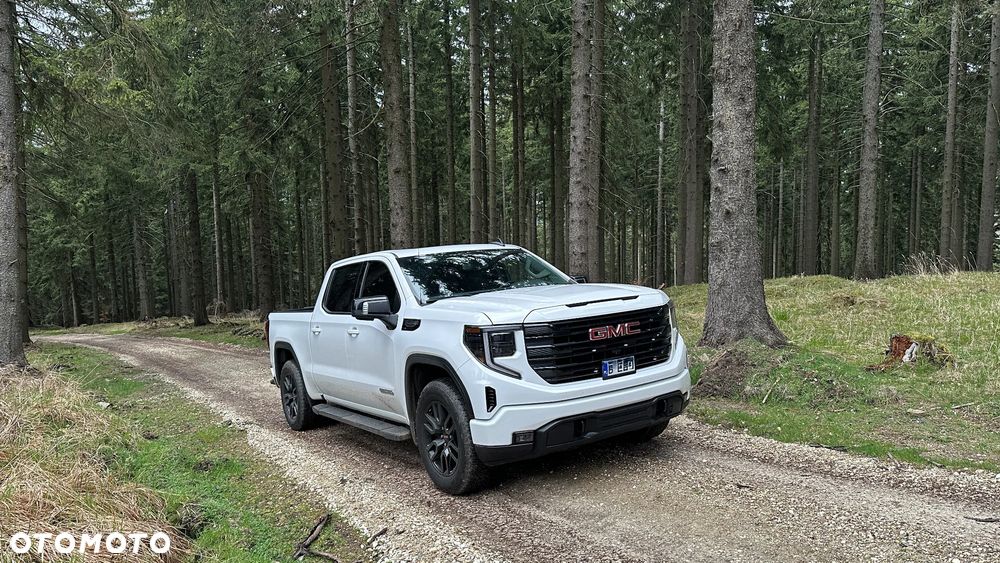 GMC Sierra - 4