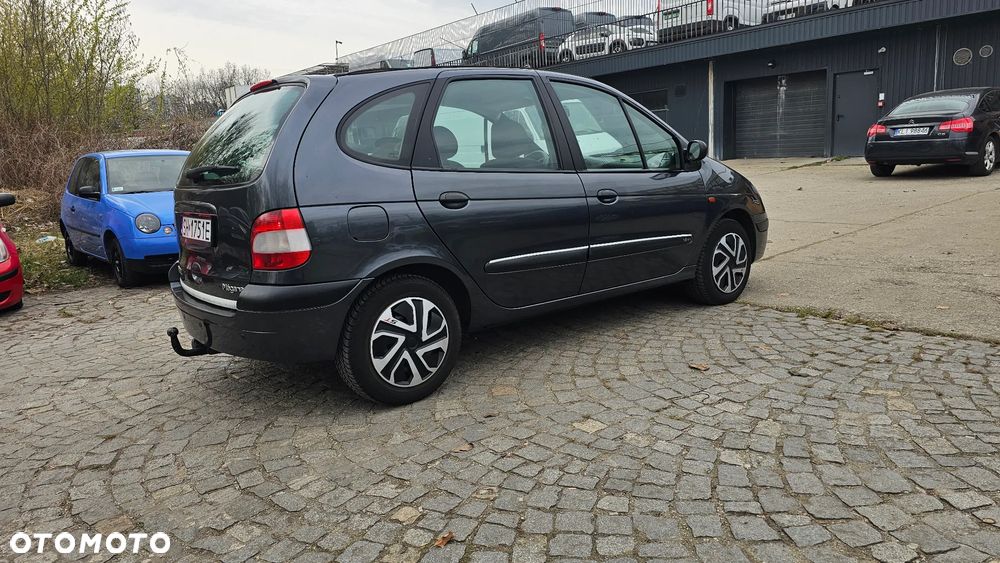 Renault Scenic 1.6 16V EXpression - 4