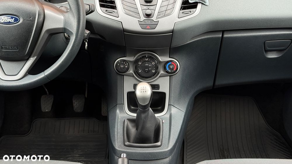 Ford Fiesta 1.25 Trend EU5 - 13