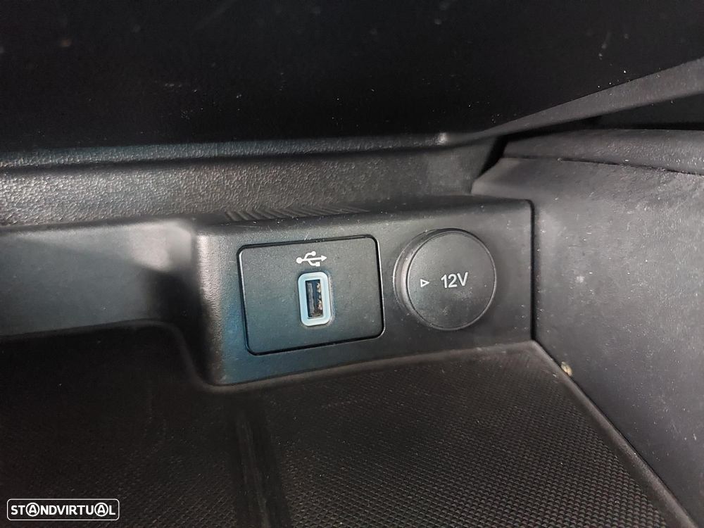 Ford Focus 1.5 TDCi EcoBlue Business - 31