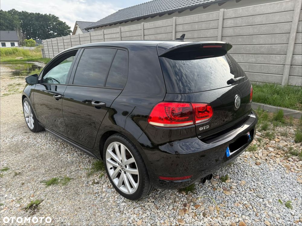 Volkswagen Golf - 4