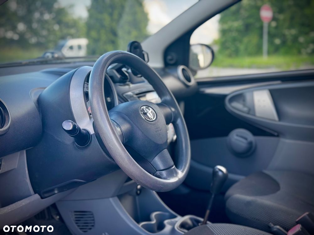 Toyota Aygo Black - 6