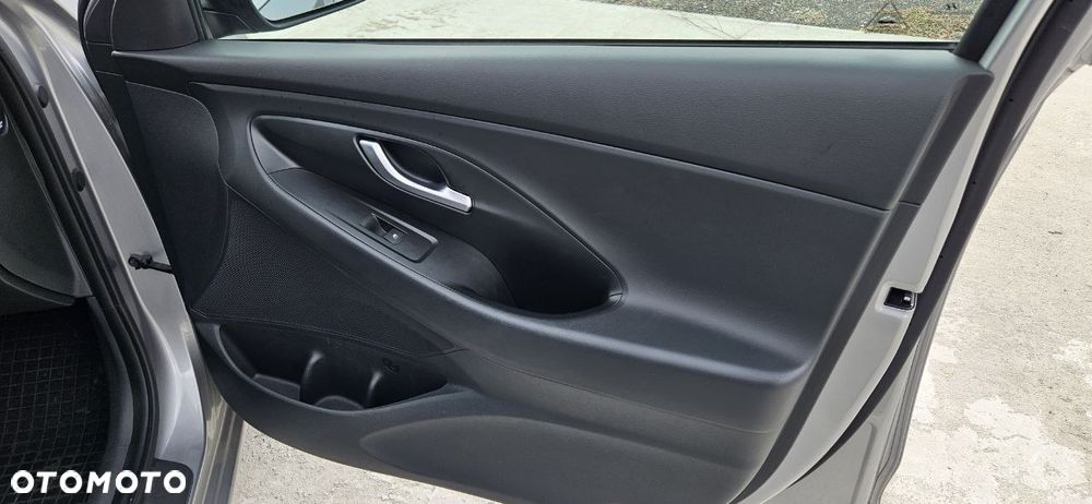 Hyundai i30 1.0 T-GDI Smart DCT - 31