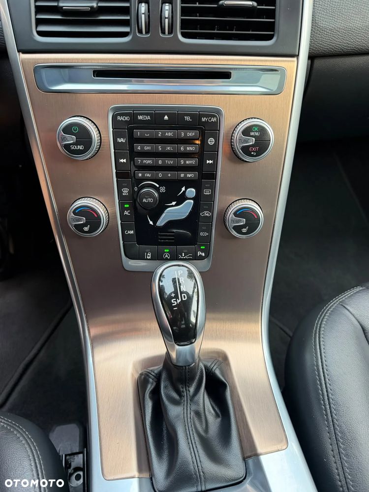 Volvo XC 60 - 28