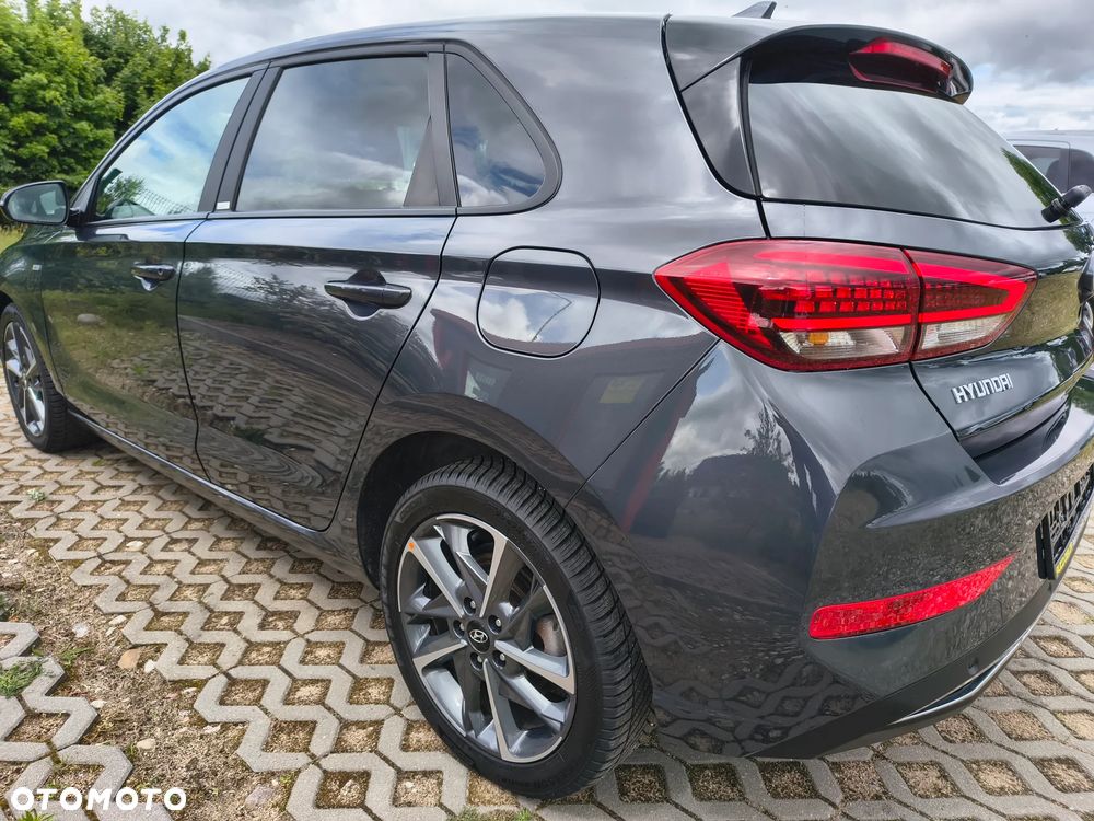 Hyundai i30 1.5 T-GDI 48V-Hybrid DCT EDITION 30 - 31