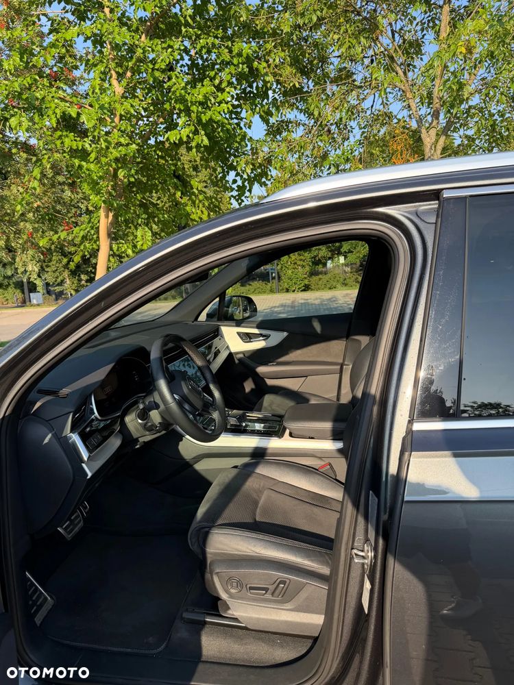 Audi Q7 - 8