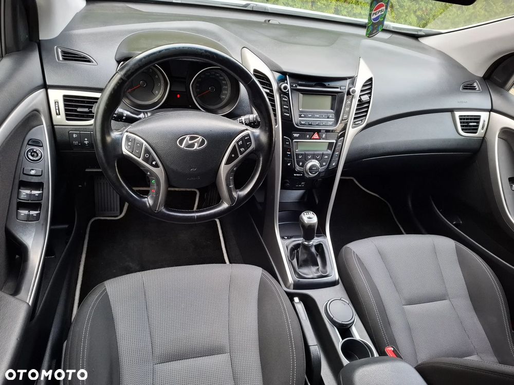 Hyundai i30 - 12