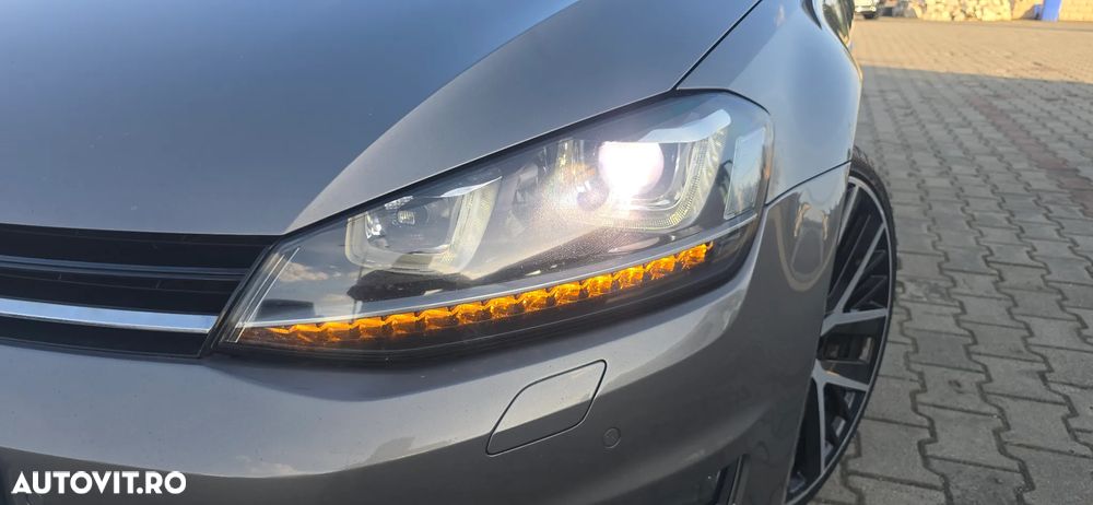 Volkswagen Golf - 37