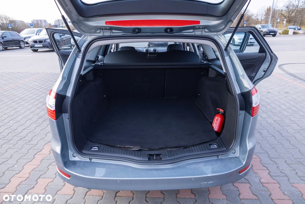 Ford Mondeo 2.0 Titanium - 16