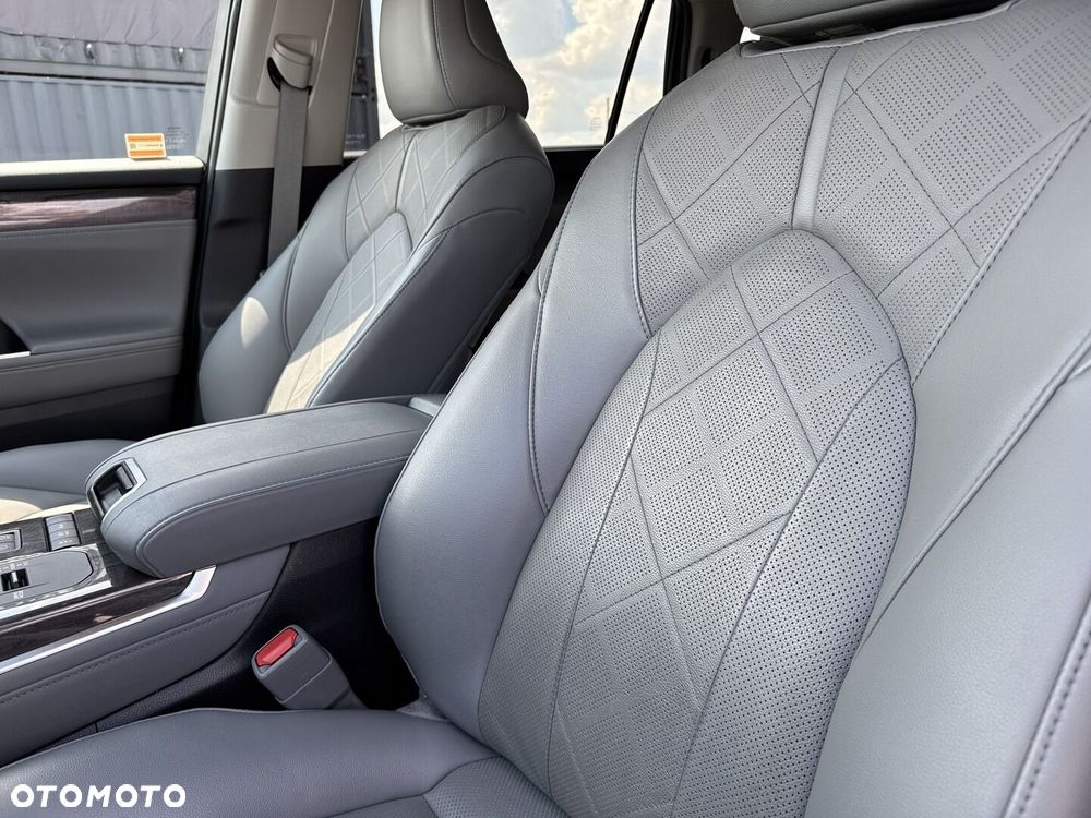 Toyota Highlander - 16
