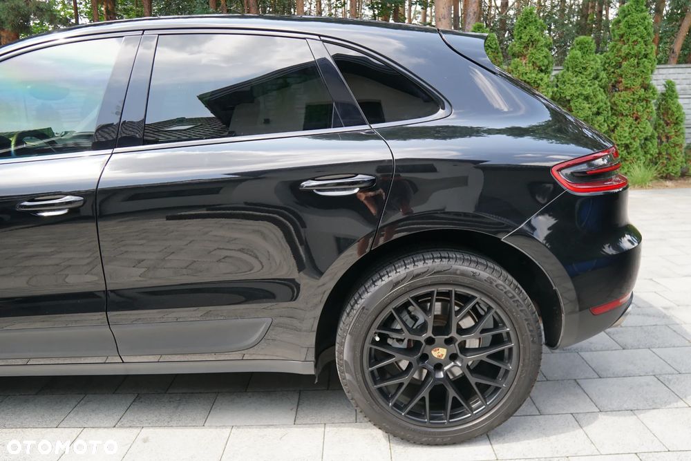 Porsche Macan - 32