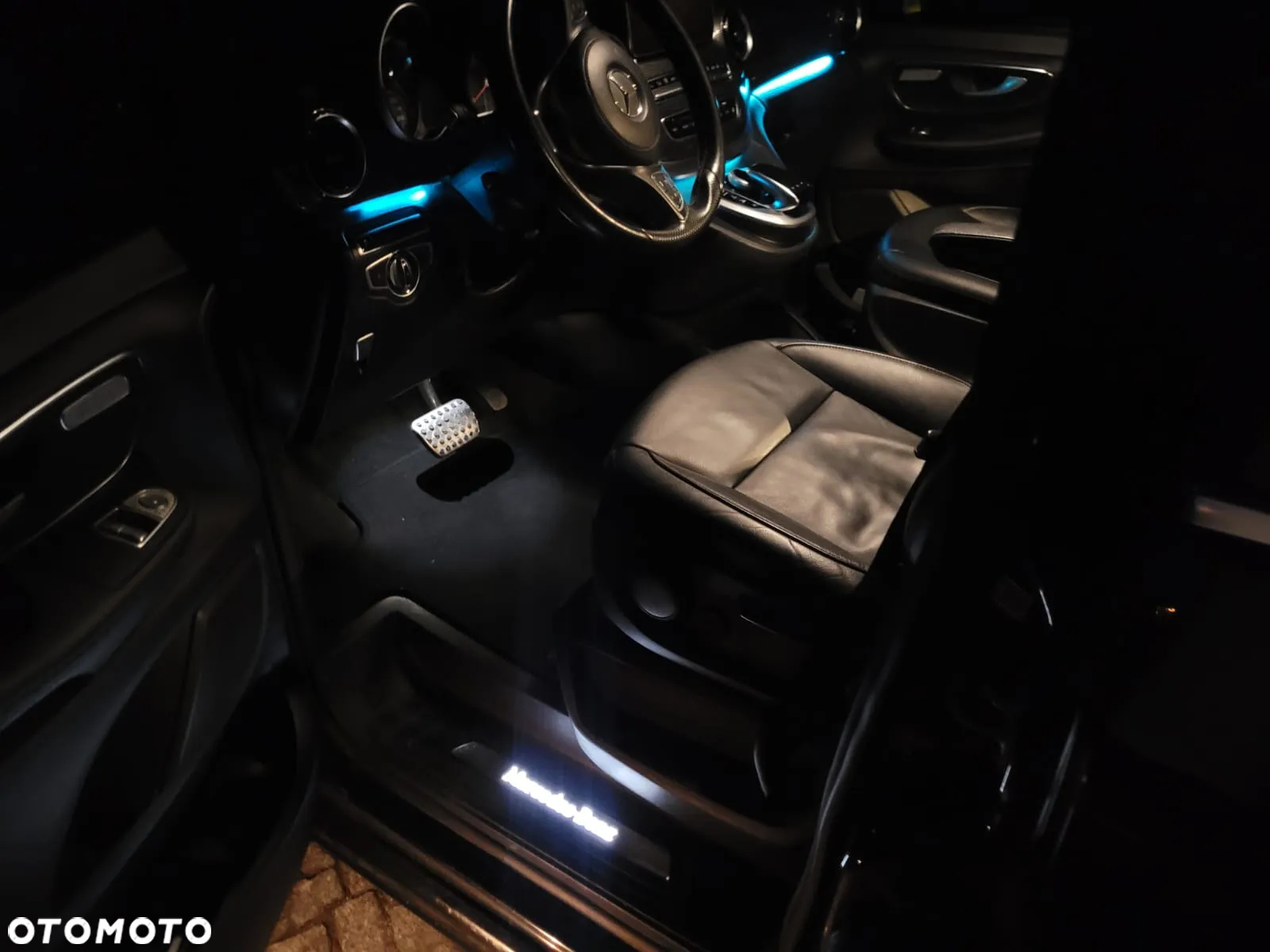 Mercedes-Benz Klasa V 250 d extralang 9G-TRONIC Edition - 25