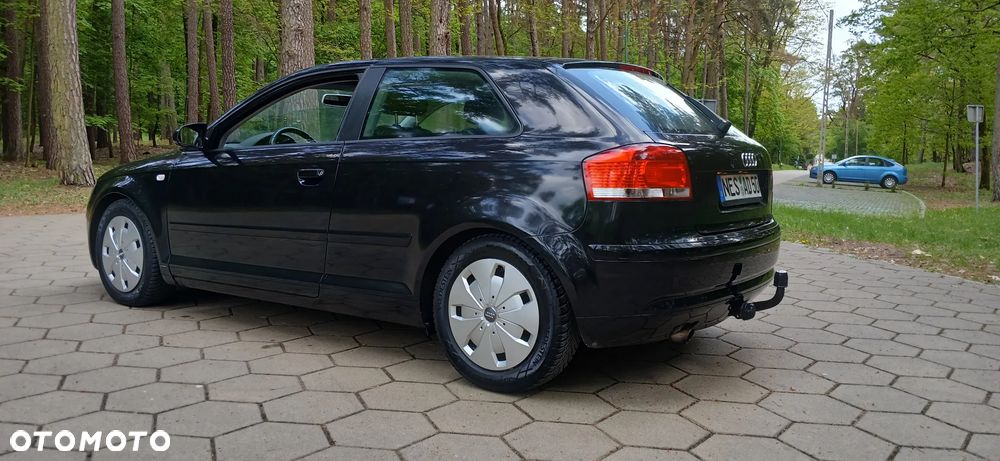 Audi A3 3-drzwiowe 1.6 Attraction - 6
