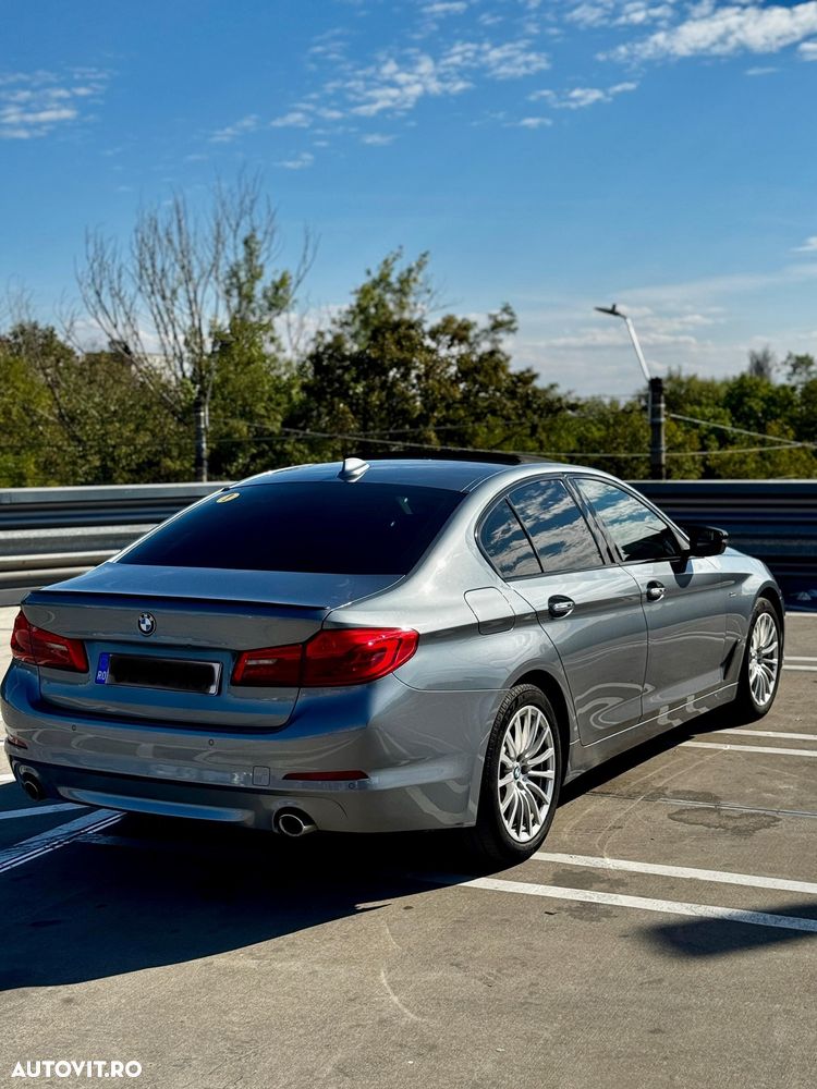 BMW Seria 5 520d Touring Aut. Sport Line - 4