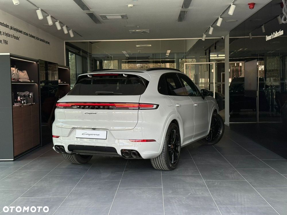 Porsche Cayenne - 6