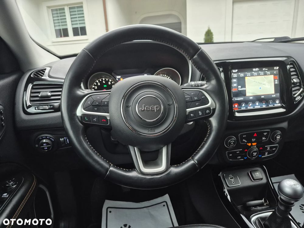 Jeep Compass 1.4 MultiAir Limited - 27