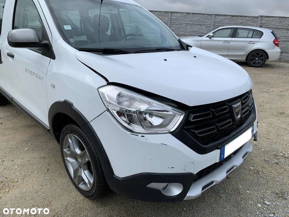 Dacia Dokker TCe 115 Stepway - 27