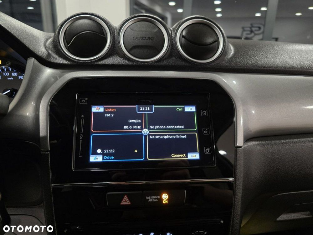 Suzuki Vitara 1.6 Premium 2WD - 28