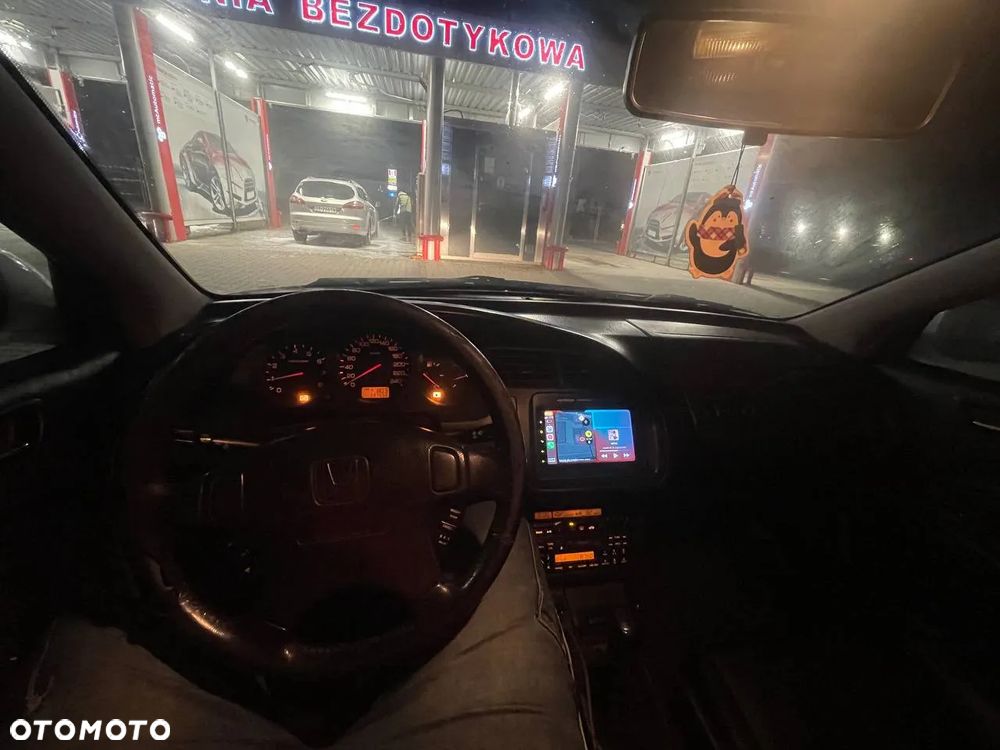 Honda Accord 2.0 ES - 8