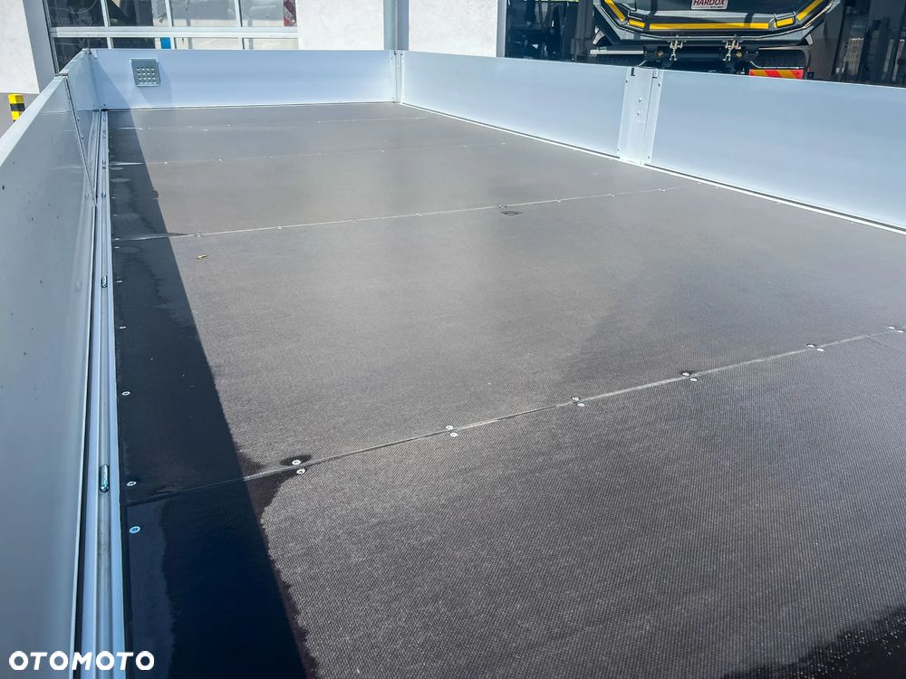 Iveco Daily 50C18HA8Z 3.0 Automat Skrzynia 6.1m dostępny od ręki - 16