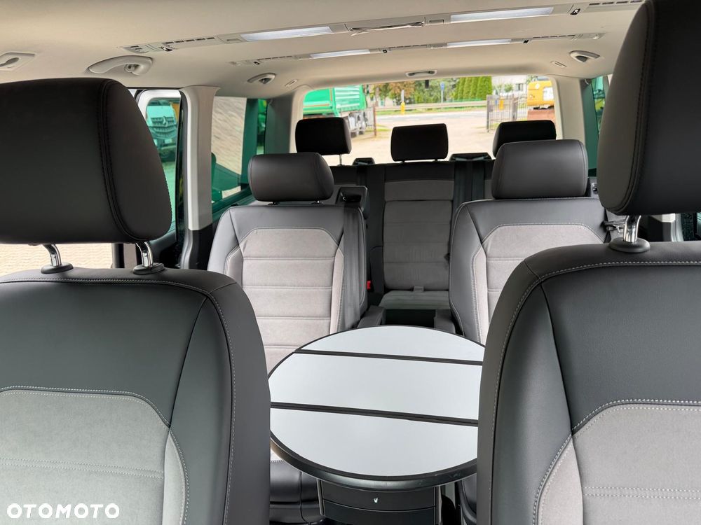 Volkswagen Multivan - 34