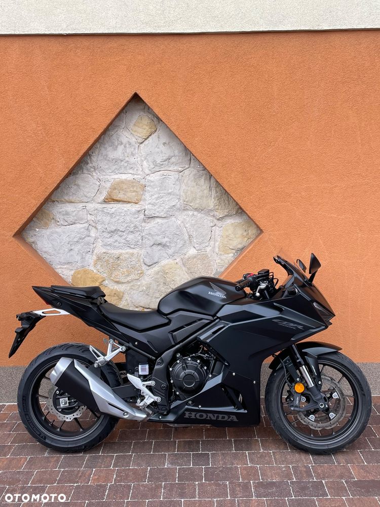 Honda CBR - 3