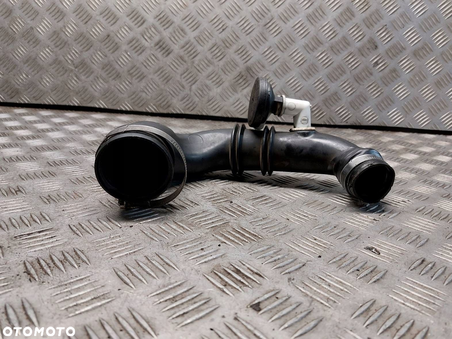 PRZEWÓD RURA DOLOT TURBINY CLIO II 1.5 DCI  8200331958 - 3