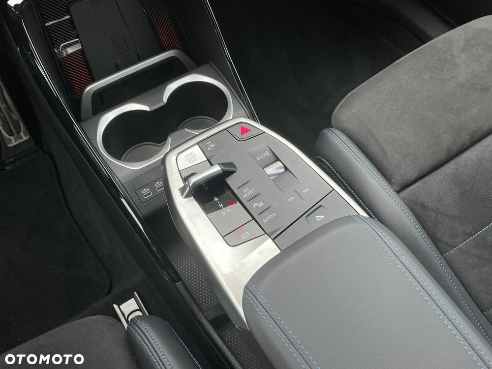 BMW X1 sDrive18d M Sport - 22