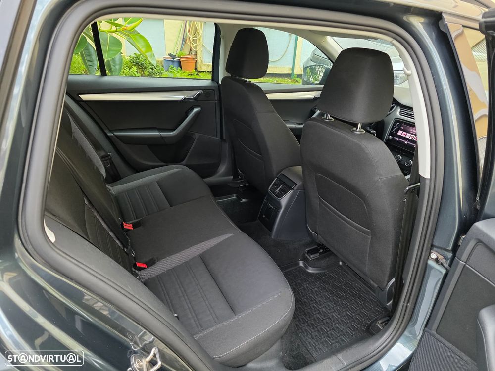 Skoda Octavia Break 1.6 TDi Ambition - 22