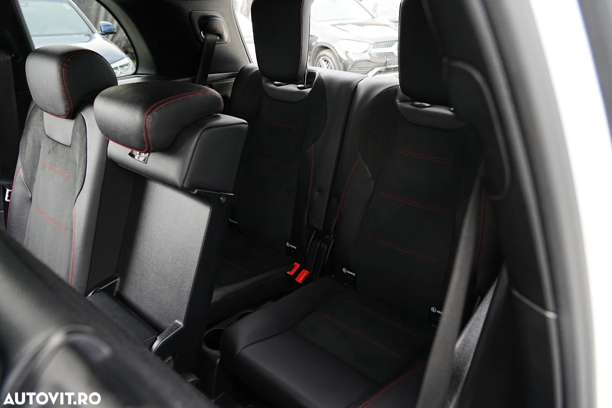 Mercedes-Benz GLB 220 d 4Matic 8G-DCT AMG Line - 11
