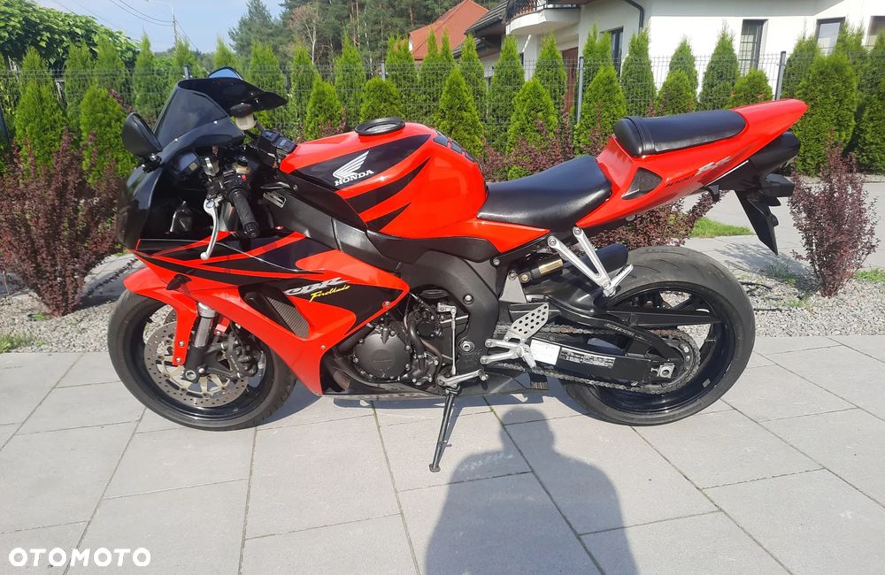 Honda CBR - 1