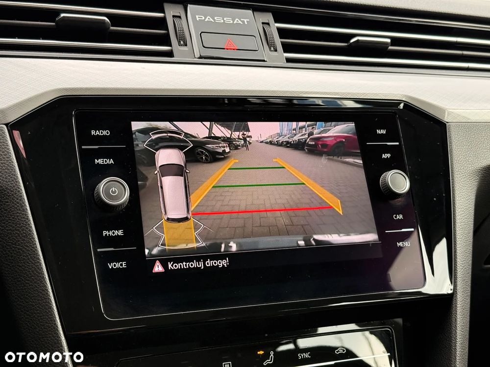 Volkswagen Passat 1.5 TSI OPF DSG Business - 36