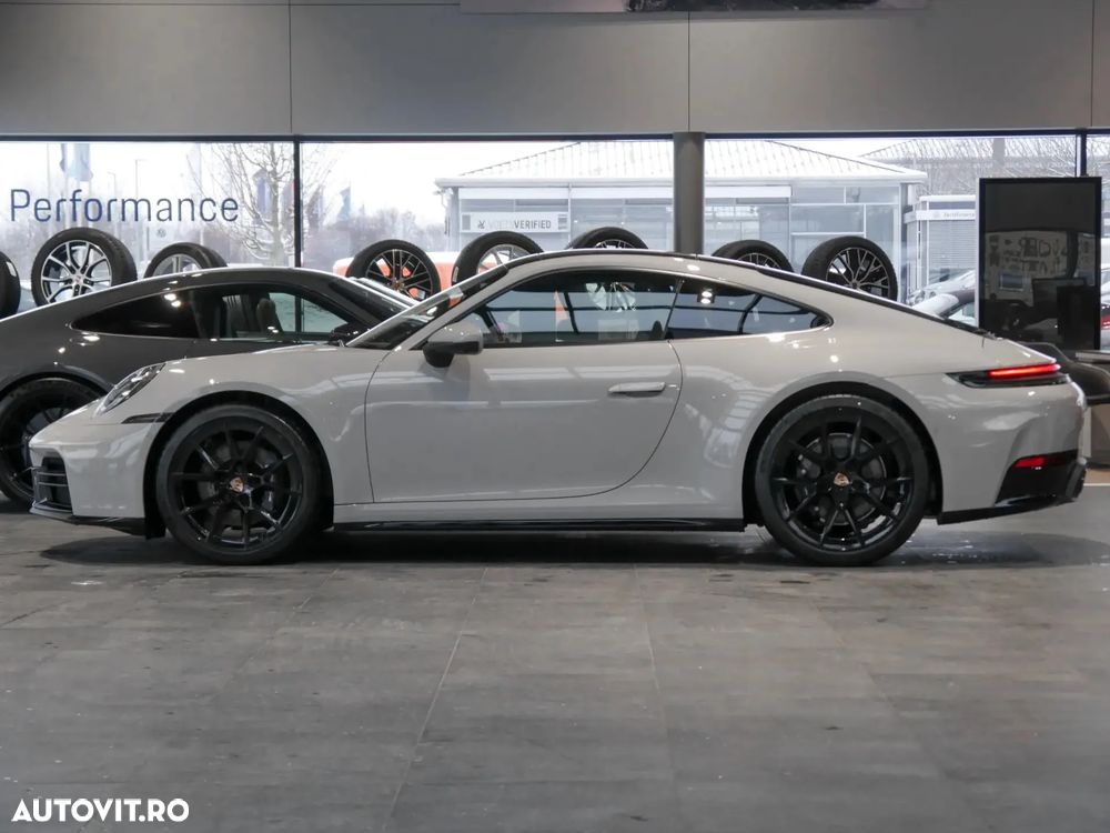 Porsche 911 Carrera PDK - 4