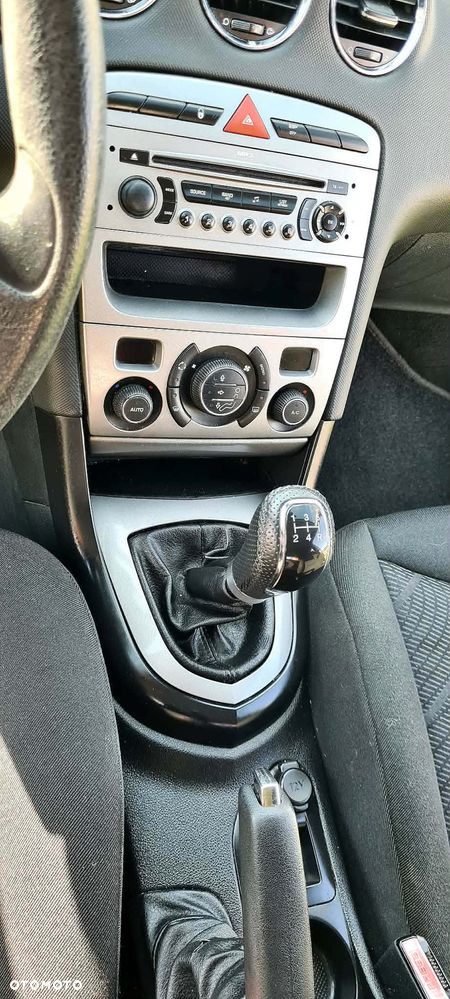 Peugeot 308 1.6 HDi Presence - 4